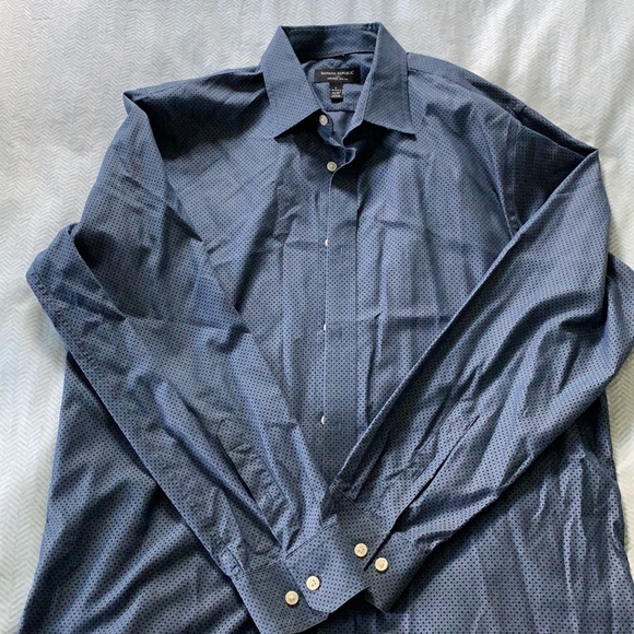Banana Republic Dress Shirt - Picture 4 of 4